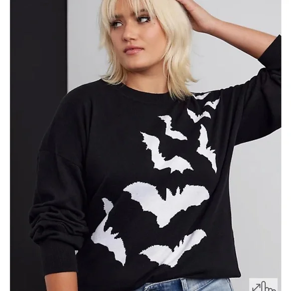 Torrid Bats Goth punk Pullover sweater 18/20 size 2x - Picture 1 of 5